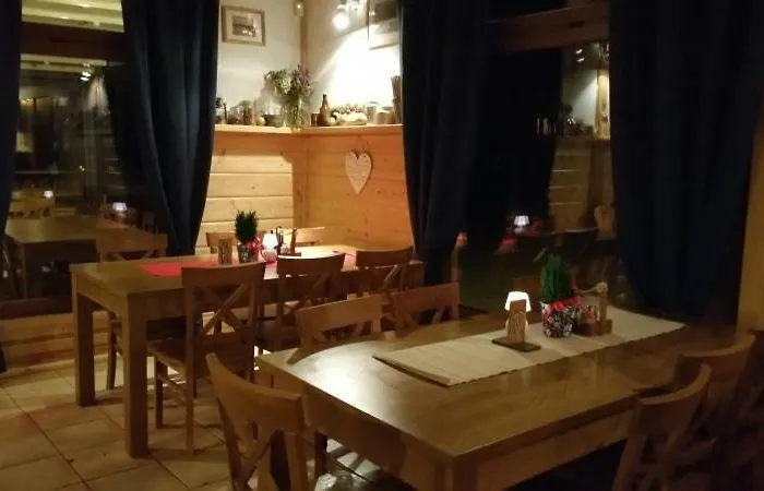 Polwysep Lipa Semesterbostad *